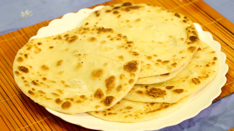 Makhani Paratha Recipe | Rida Aftab | Masala TV